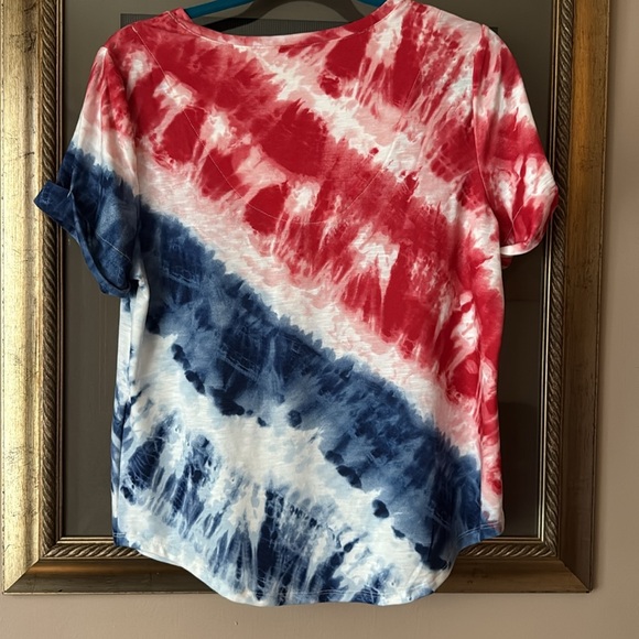 NWT Chico's Zenergy Soft Tie Dye V Neck Red Knit Top 1 (Medium) - Picture 4 of 4